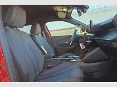 Peugeot 2008 Hybrid 145 e-DCS6 Allure (2026) - Photo 9