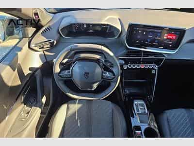 Peugeot 2008 Hybrid 145 e-DCS6 Allure (2026) - Photo 13