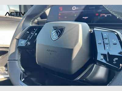 Peugeot 5008 Hybrid 145 e-DCS6 GT (2025) - Photo 14