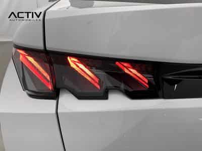Peugeot 3008 Hybrid 145 e-DCS6 GT (2025) - Photo 12