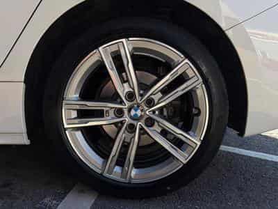 BMW 118 i Pack M 1.5L 140ch /Sièges chauffants/GPS (2019) - Foto 5