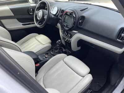 MINI Countryman SE Countryman ALL4 plug-in 1.5L 224ch /GPS/Sièges chauffants (2018) - Photo 8