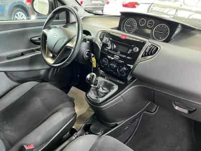 Lancia Ypsilon 1.2 1HAND, BLUETOOTH (2015) - Foto 6