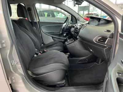 Lancia Ypsilon 1.2 1HAND, BLUETOOTH (2015) - Foto 7