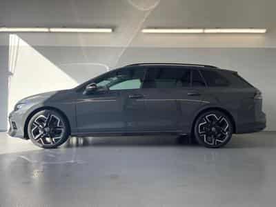 VW Golf Variant R-Line (2026) - Photo 3