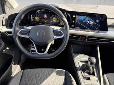 VW Golf VIII 1.0 TSI 81kW Life (2024) - Photo 4