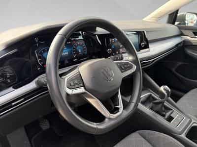 VW Golf VIII 1.0 TSI 96kW Life (2023) - Photo 5