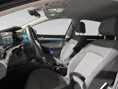 VW Golf VIII 2.0 TDI 85kW Life (2023) - Photo 4