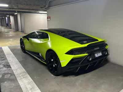 Lamborghini Huracán (2021) - Photo 2