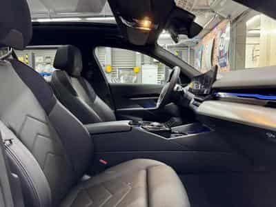 BMW 540 (2025) - Photo 8