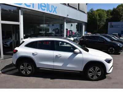 Mercedes GLA 200 (2024) - Photo 3