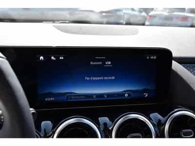 Mercedes GLA 200 (2024) - Photo 12