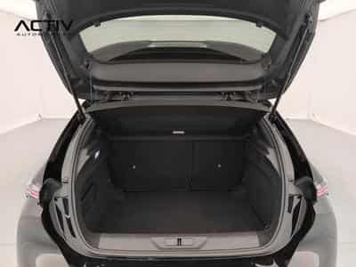 Peugeot 308 Hybrid 145 e-DCS6 Allure (2025) - Foto 11