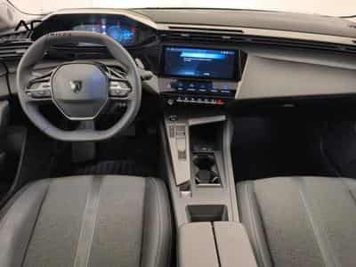 Peugeot 308 Hybrid 145 e-DCS6 Allure (2025) - Foto 13