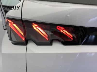 Peugeot 5008 Hybrid 145 e-DCS6 GT (2025) - Foto 12