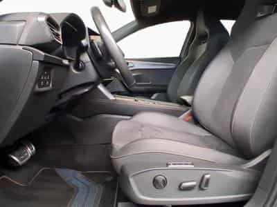 Cupra Leon VZ+DSG+Dinamica+Pure-Perf.Int.-Drive (2025) - Photo 9