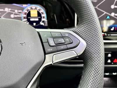 VW Golf GTE PHASE 2  1.5 eHybrid 272 CV DSG 6 *ATTELAGE * 360°* MATR (2026) - Foto 12