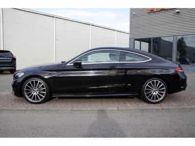 Mercedes C 180 Coupe AMG Line Navi LED 19" chauffage stationnaire (2021) - Photo 3