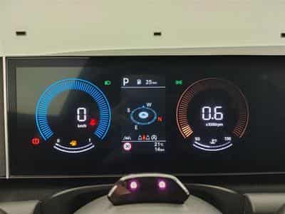 Hyundai Tucson 1.6 T-GDi 150cv DCT Feel CARPLAY / FULL LED / CAMERA (2026) - Photo 10
