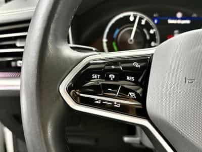 VW Touareg 3.0 TSi V6 eHybrid 4MOTION Elegance  381 CV (2022) - Foto 12