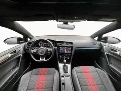 VW Golf GTI-TCR+DSG+Led+LM19+P.Travel+Keyless+Navi+Pano (2020) - Photo 2