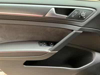 VW Golf GTI-TCR+DSG+Led+LM19+P.Travel+Keyless+Navi+Pano (2020) - Photo 14
