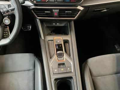 Cupra Leon TDI+DSG+Pure-Perf+Dynamic-Design+Led (2025) - Photo 12
