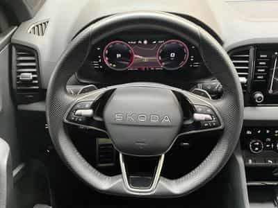 Skoda Karoq Sportsline+DSG+P.Travel+AHK+Easy-Open+Led+Navi (2025) - Photo 10