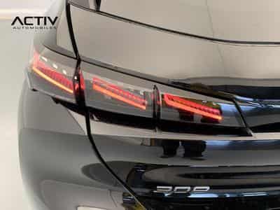 Peugeot 308 Hybrid 145 e-DCS6 GT (2026) - Photo 10