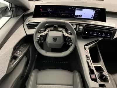 Peugeot 5008 Hybrid 145 e-DCS6 Allure (2026) - Photo 13