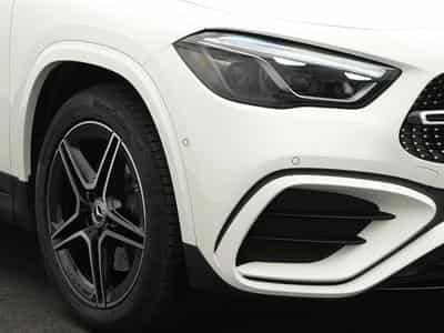 Mercedes GLA 200 d AMG-Line Multi+Kamera+Night+19"+AHK (2025) - Photo 9