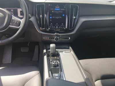Volvo XC60 B4 AWD Core / Diesel (2022) - Foto 11