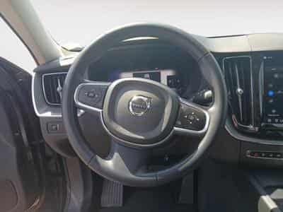 Volvo XC60 B4 AWD Core / Diesel (2022) - Foto 12