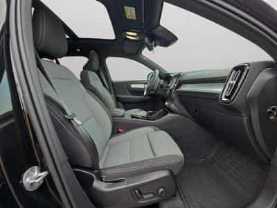 Volvo XC40 B3 Plus Dark / Essence (2023) - Photo 15
