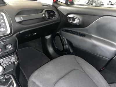 Jeep Renegade 1.4 Turbo MA II 136 4x2 DDCT Longitude (2018) - Photo 9