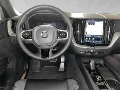 Volvo XC60 B4 P Geartronic Inscription (2022) - Photo 6