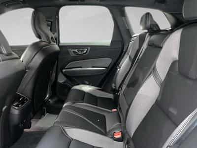 Volvo XC60 B4 P Geartronic Inscription (2022) - Photo 11