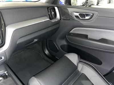Volvo XC60 B4 P Geartronic Inscription (2022) - Photo 9