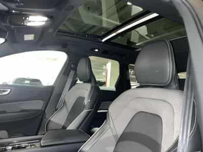 Volvo XC60 B4 P Geartronic Inscription (2022) - Photo 13