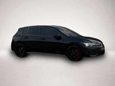 VW Golf (2025) - Photo 2