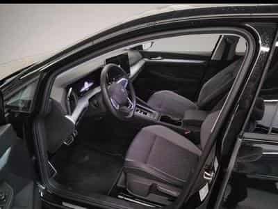 VW Golf (2025) - Photo 3