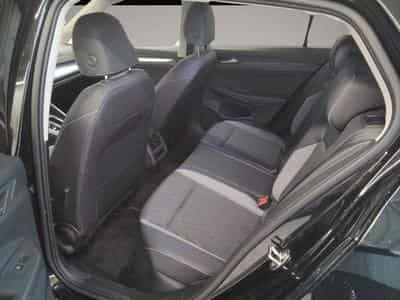 VW Golf (2025) - Photo 4
