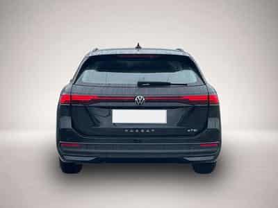 VW Passat (2024) - Photo 5