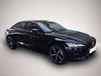Volvo S60 (2024) - Photo 2