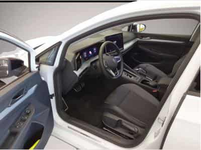 VW Golf (2025) - Photo 3