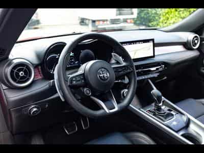 Alfa-Romeo Tonale VELOCE 1.5 MILD-HYBRID TCT - ROSSO ALFA (2023) - Photo 10