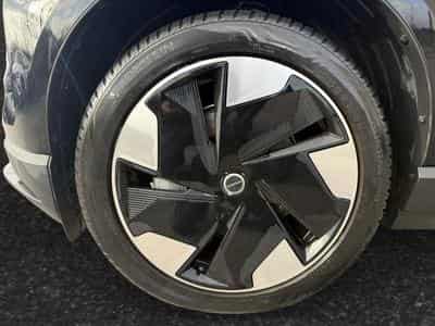 Volvo EX30 Single Motor Extended Range Plus (2024) - Photo 14