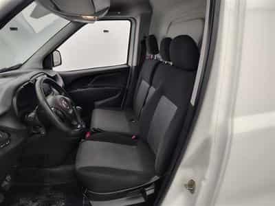 Fiat Doblo 1.6 MJET Cargo CLIM / CARPLAY (2023) - Foto 7