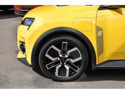 Renault R5 E-TECH 150cv Techno Comfort 52 kWh PACK HIVER 1° MAIN (2025) - Photo 5