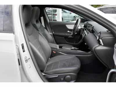 Mercedes A 200 AMG Line 7G-Tronic PANO ACC NIGHT SIDE CAM KEYLESS 1° MAIN (2026) - Photo 7
